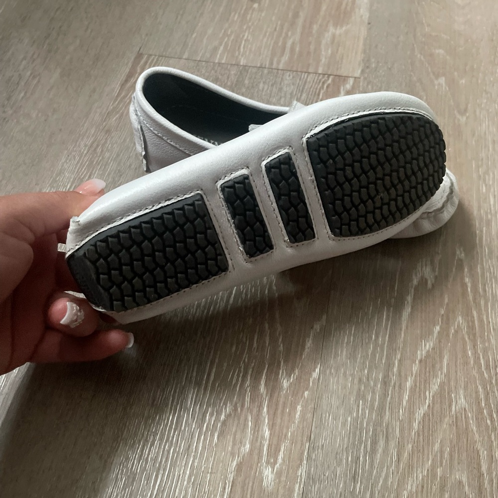 Formal shoes